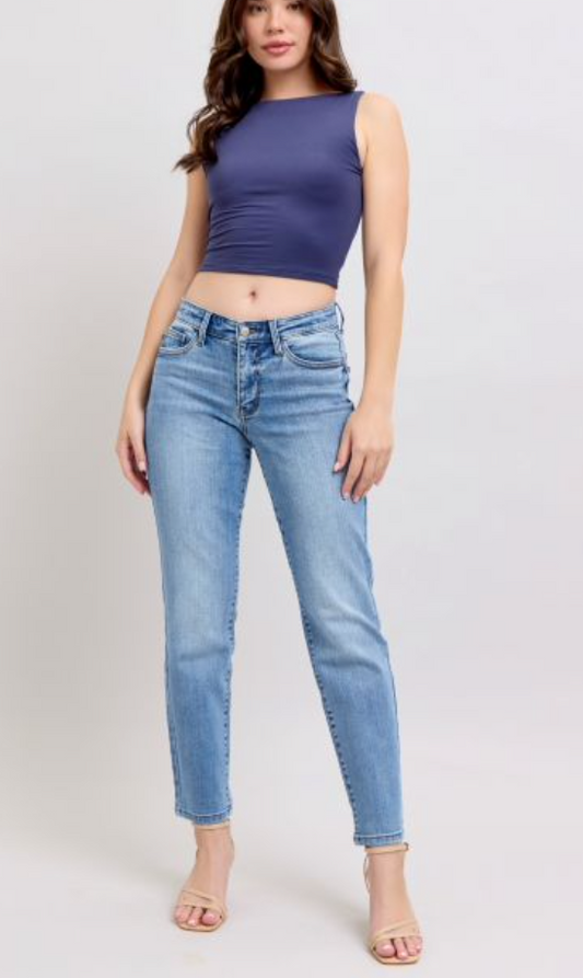 Slim Fit Vintage Wash Straight Leg Judy Blue Jean